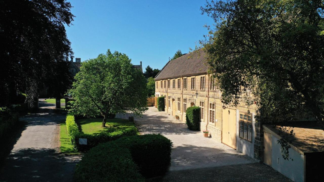 North Cadbury Court Coach Houses 外观 照片